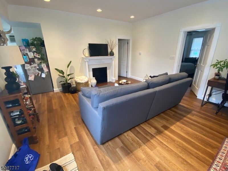 Property Photo:  134 Washington St 1  NJ 07960 