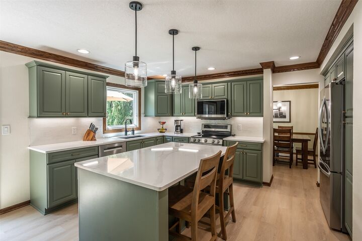 Property Photo:  7108 Holcomb Avenue  IA 50322 