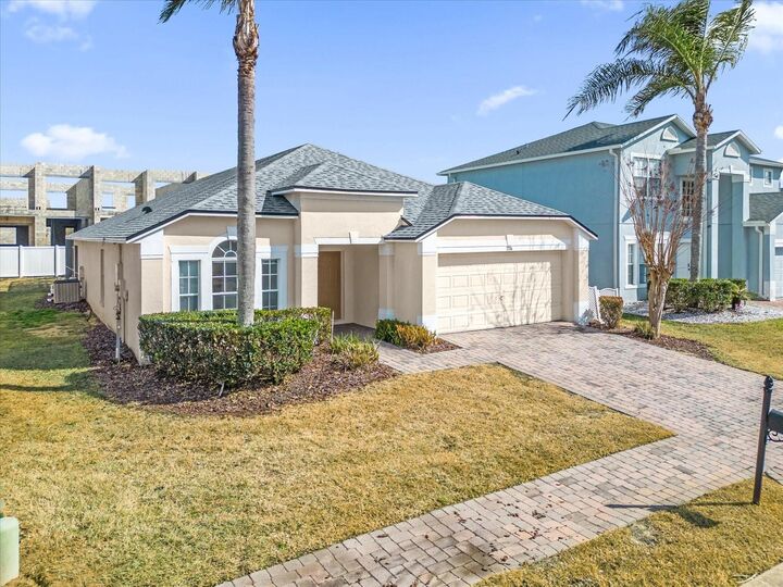 Property Photo:  726 Kildrummy Drive  FL 33896 