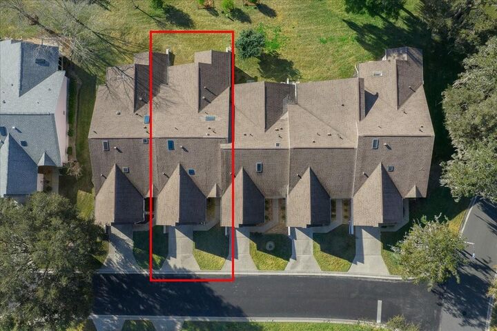 Property Photo: 6818 E Queensbury Lane FL 34452