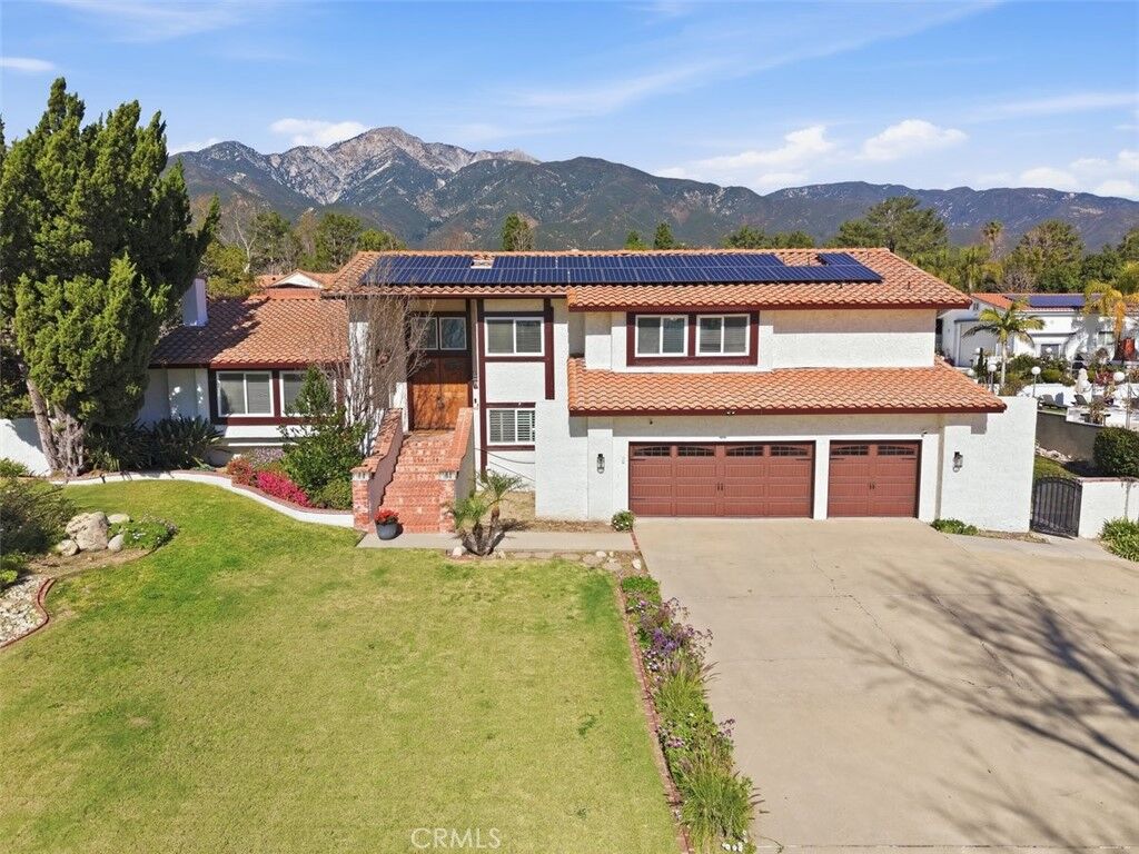 Property Photo: 10902 Wilson CA 91737