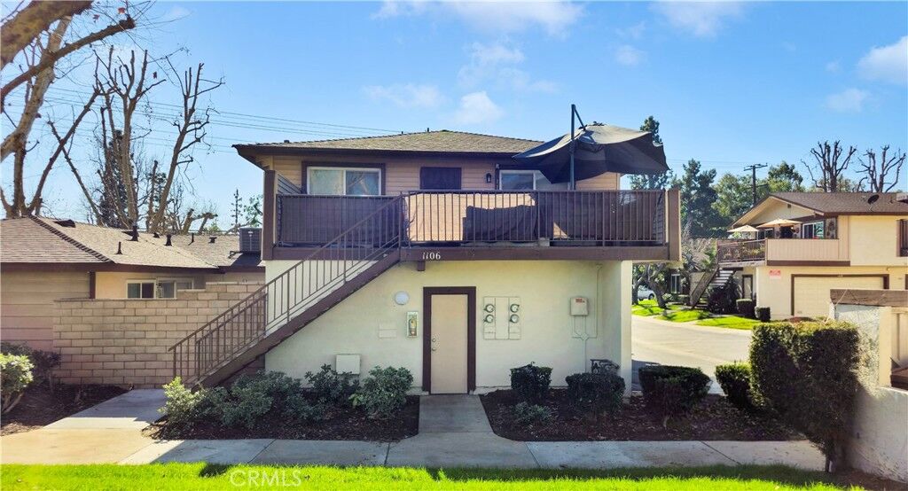 Property Photo:  1106 W Philadelphia St  CA 91762 