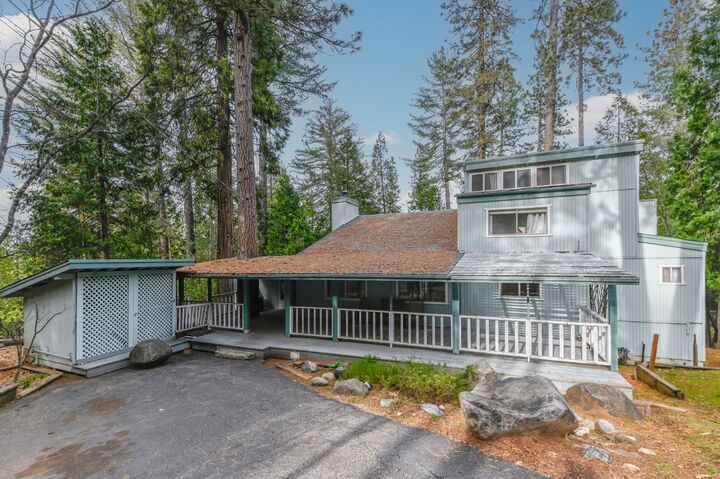 Property Photo: 24214 N Oxbow Lane CA 95370