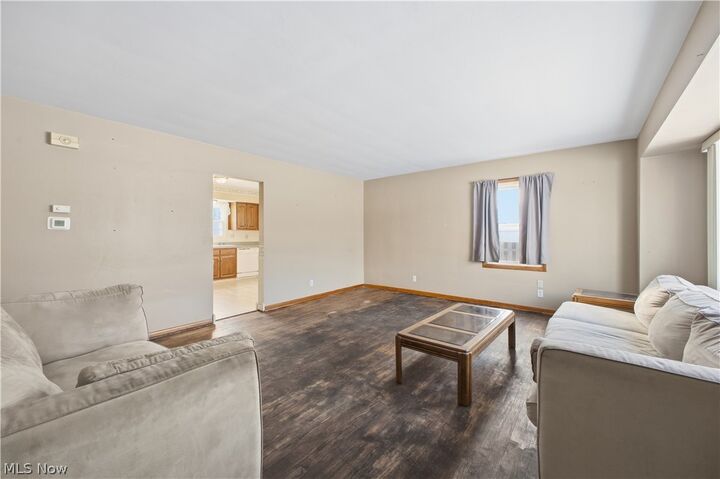 Property Photo: 5365 Oakcrest Avenue OH 44515