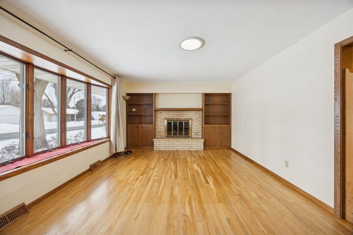 Property Photo:  1011 Hazel Street  WI 54022 
