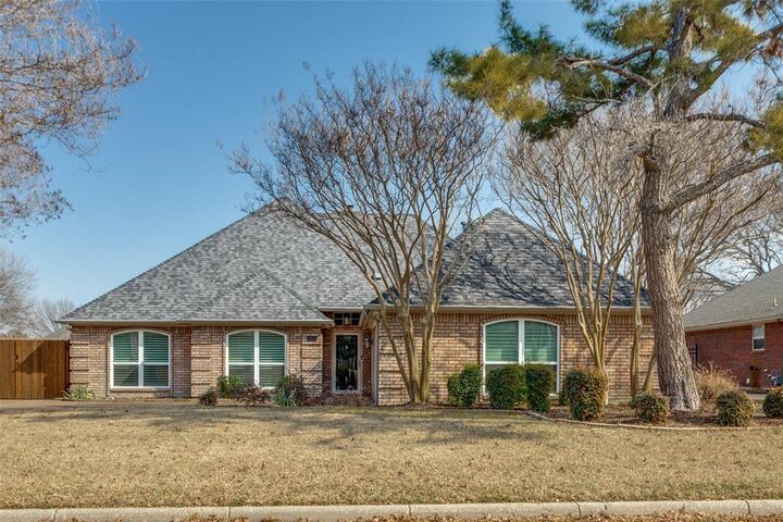 Property Photo:  6921 Brookvale Road  TX 76132 