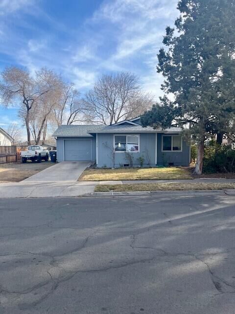 Property Photo:  772 NW 8th Street  OR 97756 