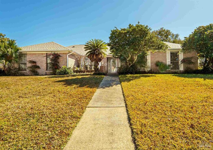 Property Photo:  3941 Leesway Cir  FL 32504 