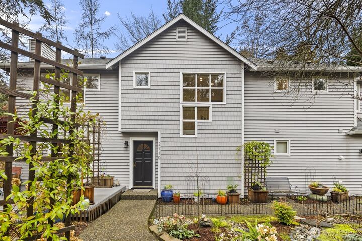 Property Photo:  2710 NE 105th Street  WA 98125 