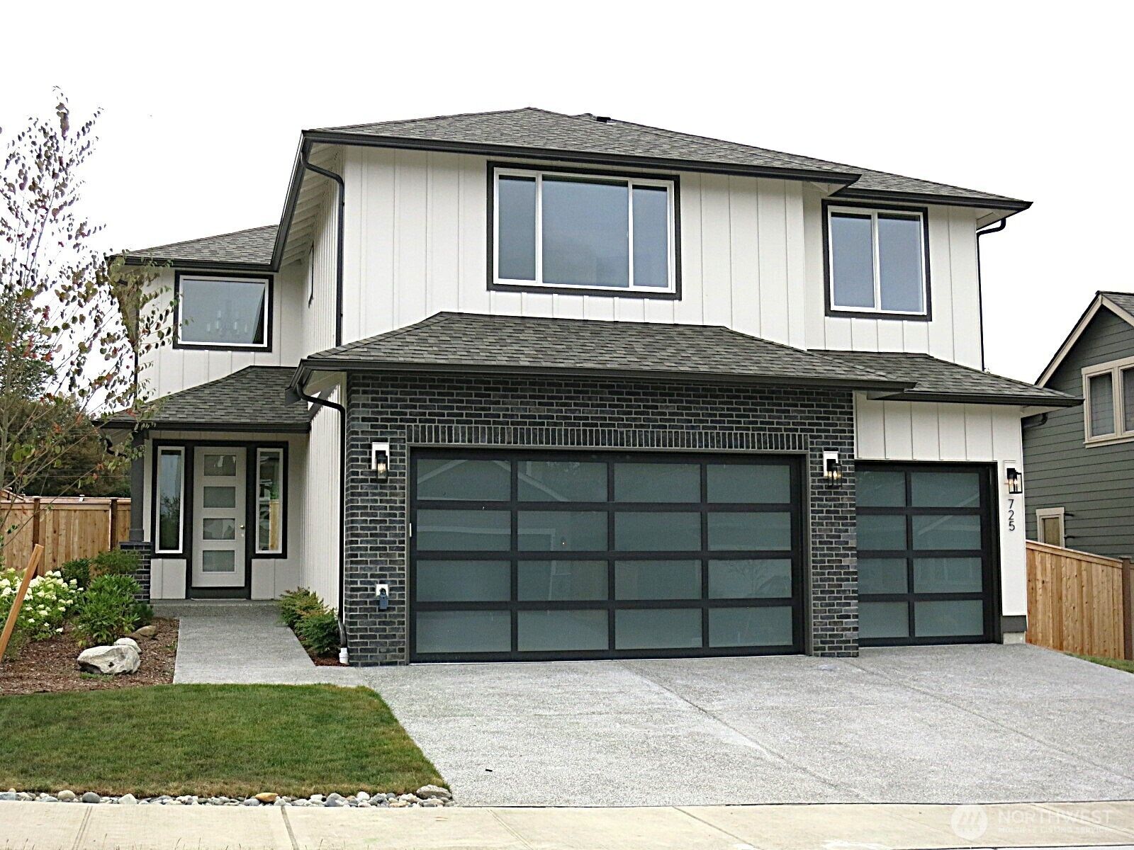 Property Photo:  725  Covington (Lot 4) Avenue  WA 98290 