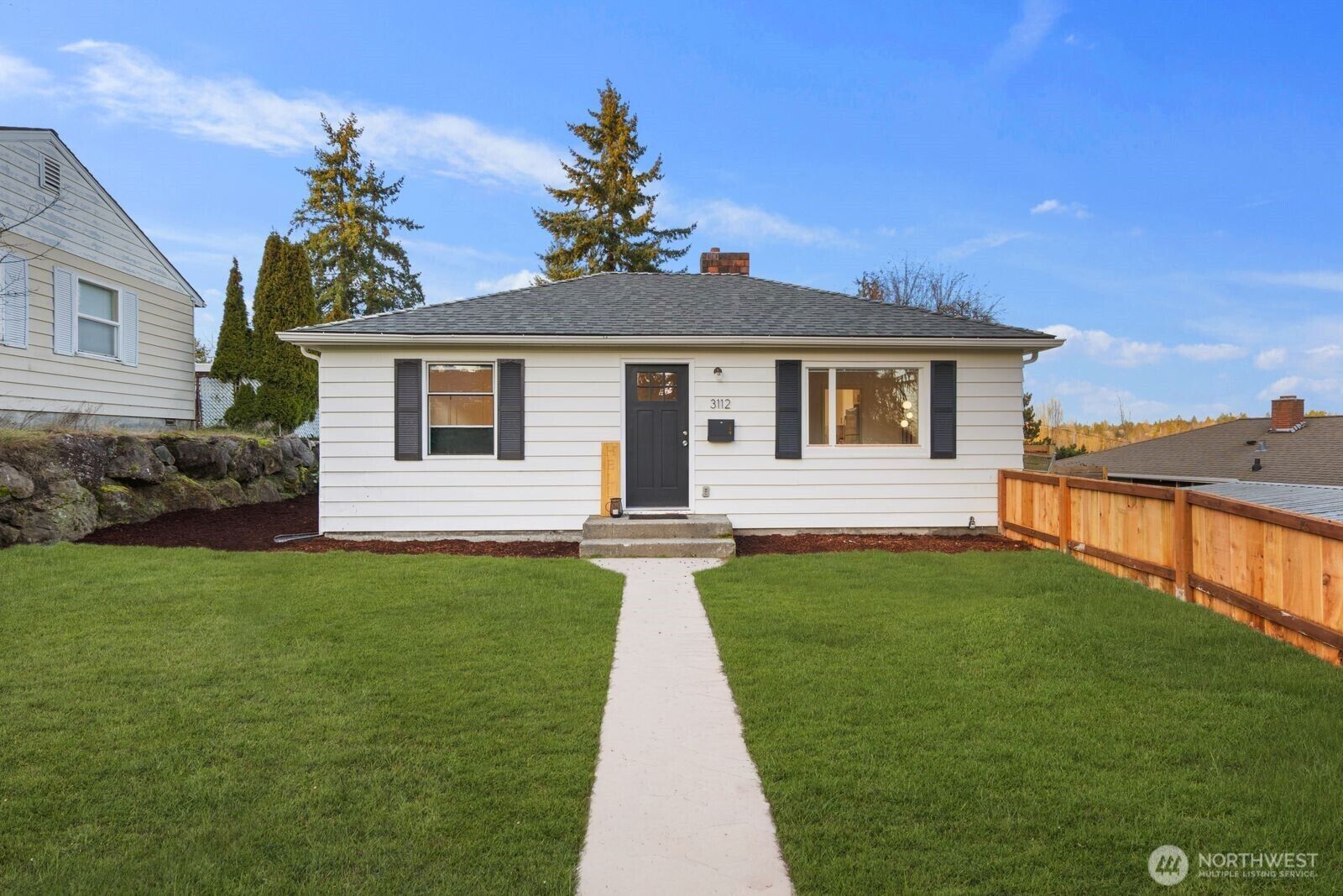 Property Photo: 3112 SW 97th Street WA 98126