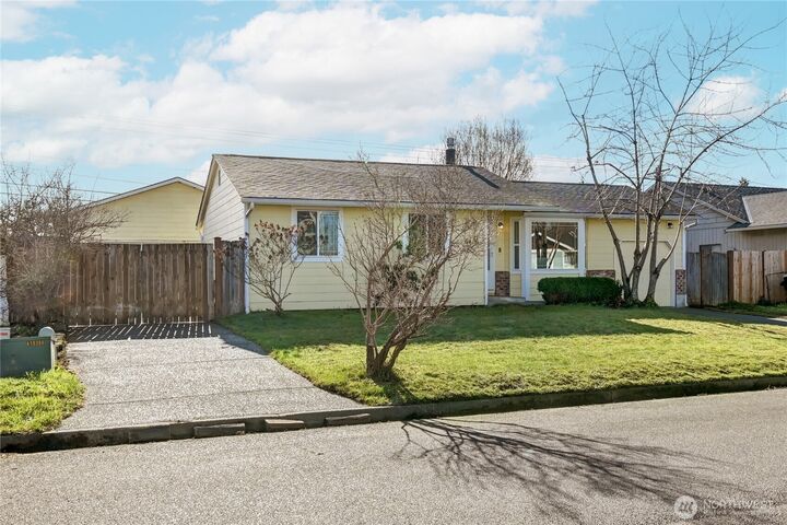 Property Photo:  6406  64th Place NE  WA 98270 