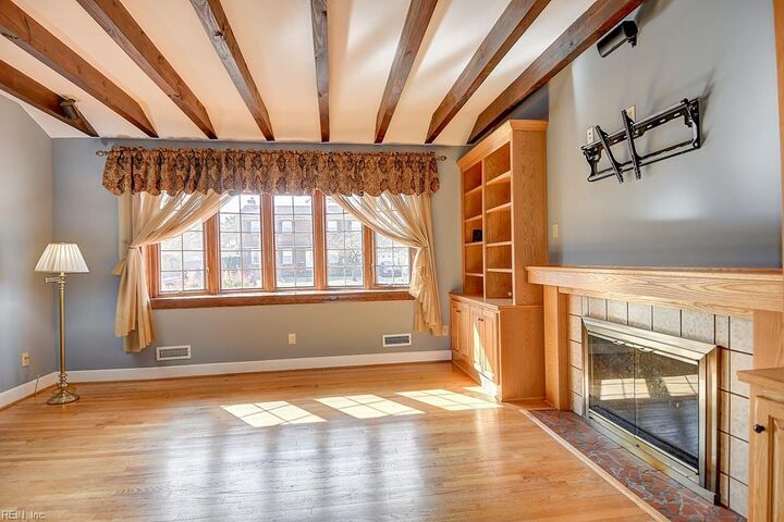 Property Photo: 35 N Greenfield Ave VA 23666