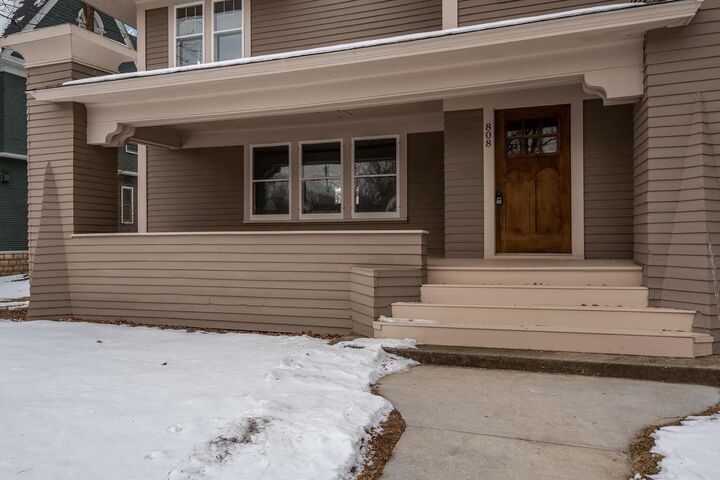 Property Photo:  808 Park Avenue  WI 53511 