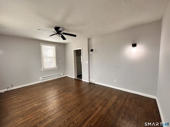 Property Photo:  74 Mount Pleasant Street 1  CT 06418 