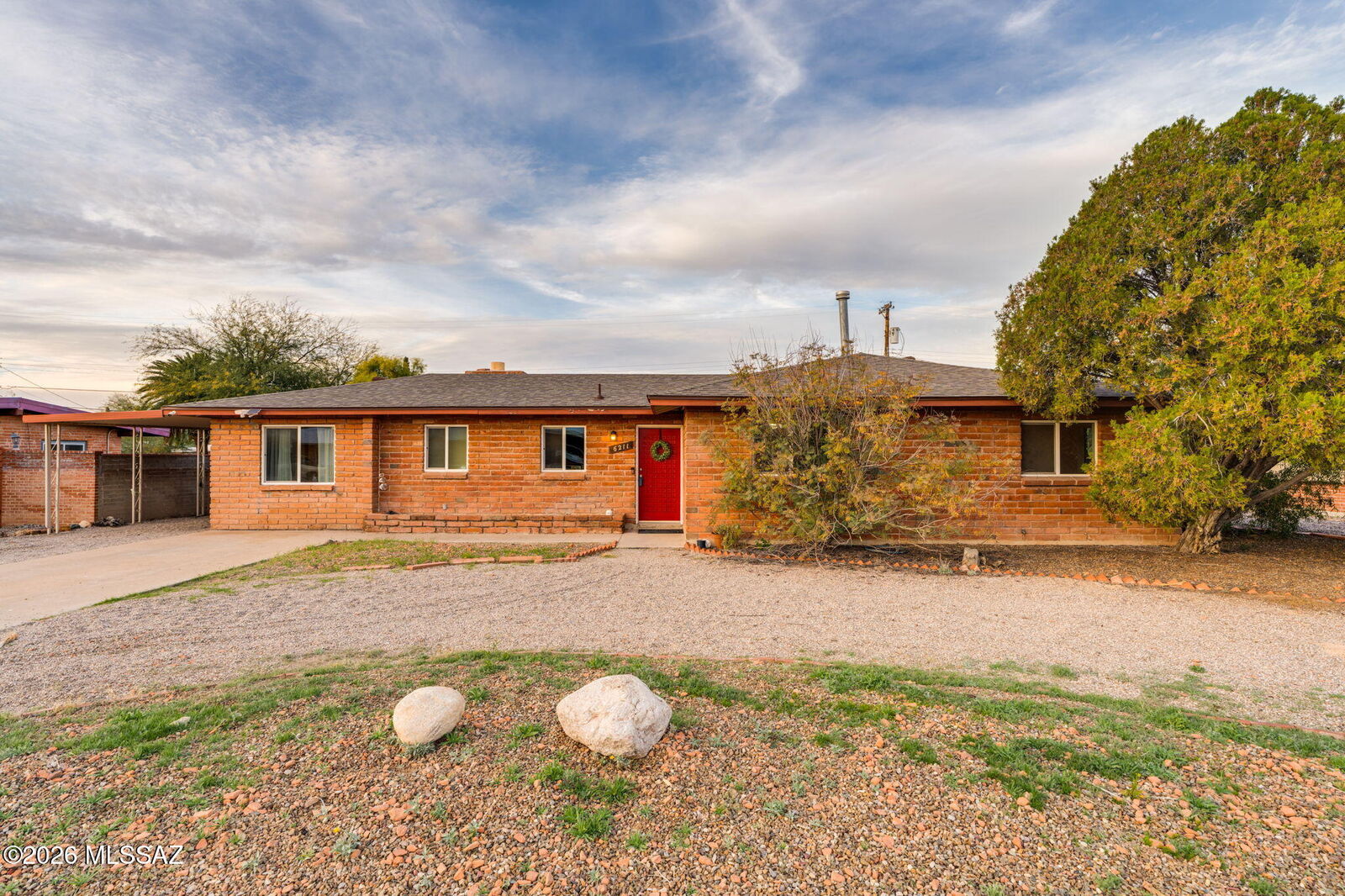 Property Photo:  6211 E 17th Street  AZ 85711 