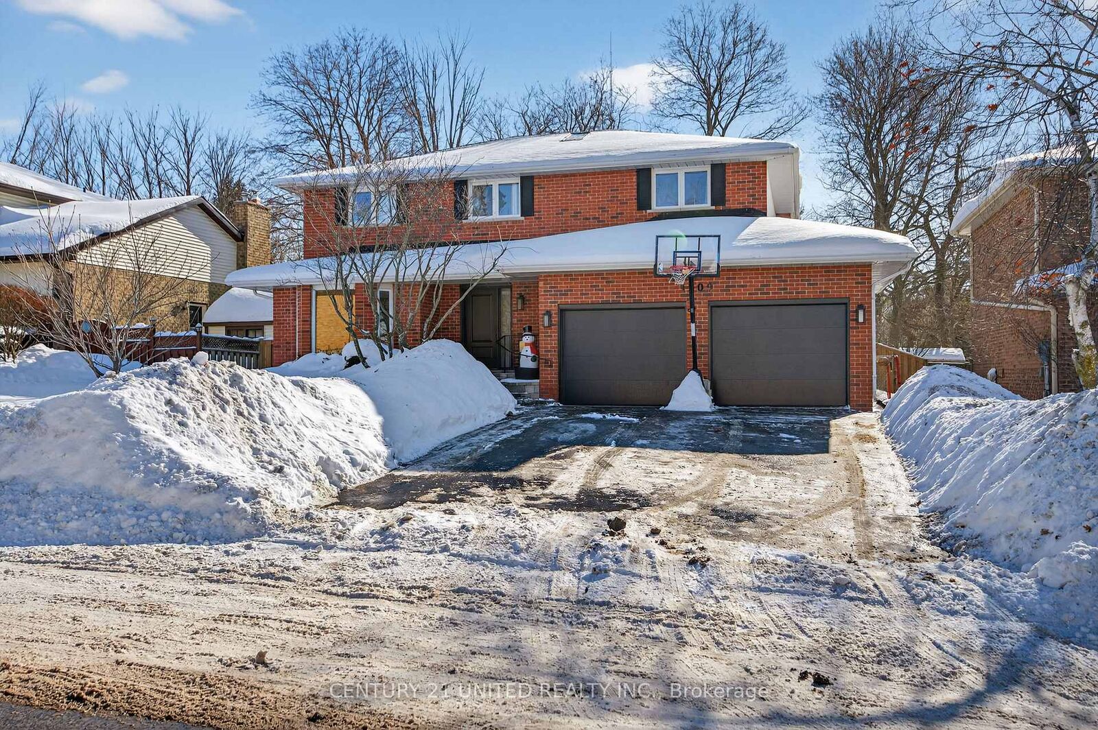 Property Photo: 1309 Scollard Drive ON K9H 7K7