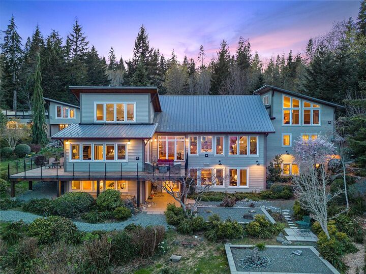 6520 Eagles Dr — photo 1