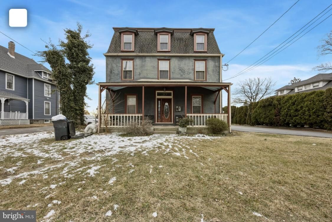 Property Photo:  30 W Chester Pike  PA 19078 
