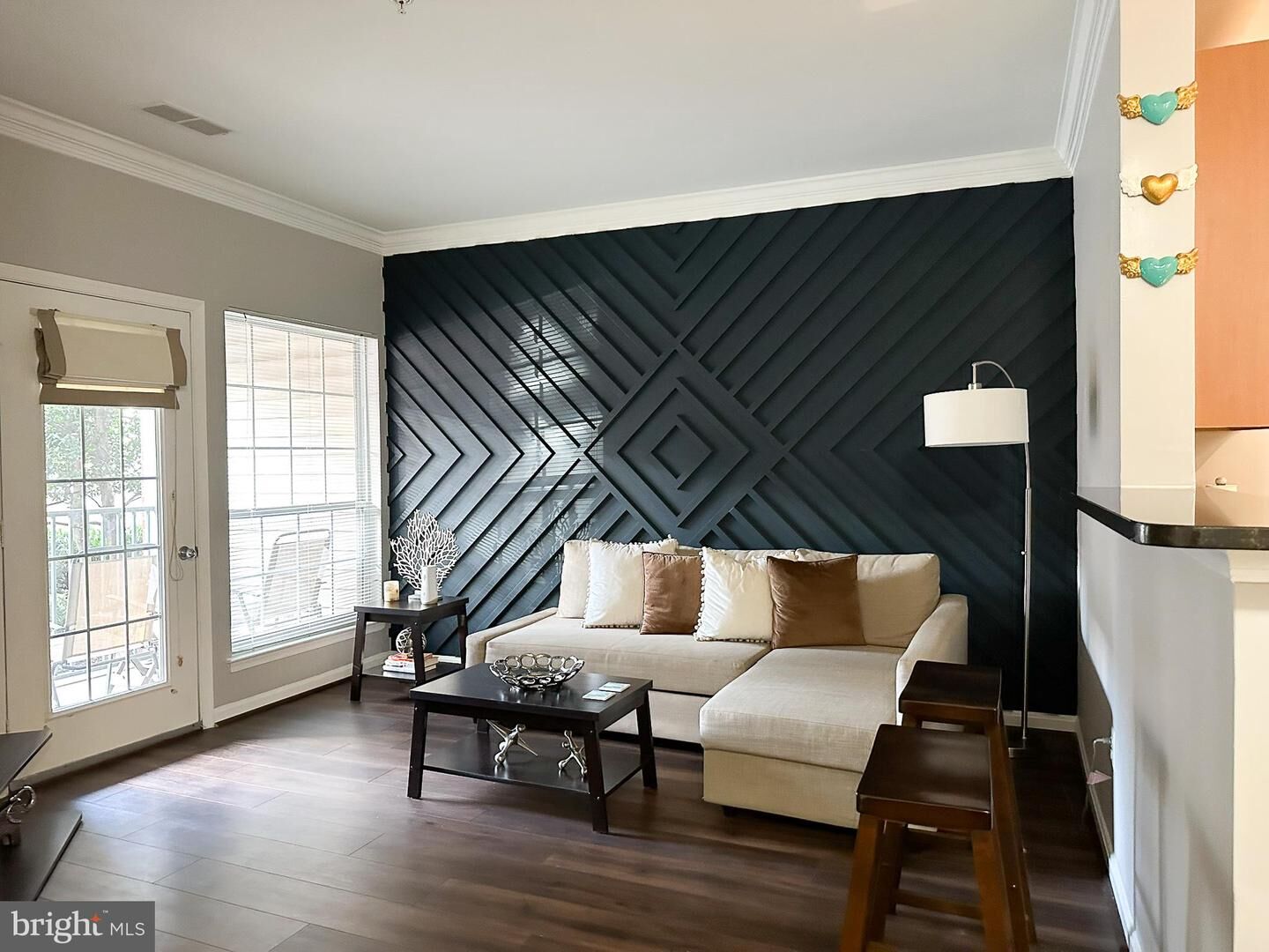 Property Photo:  4850 Eisenhower Avenue 121  VA 22304 