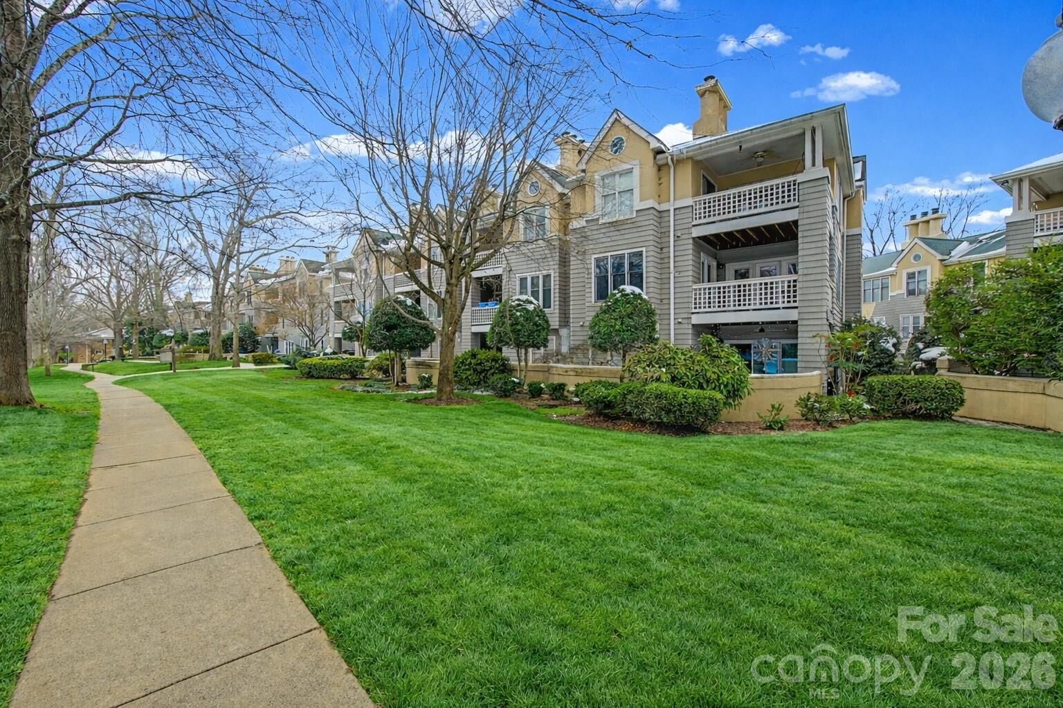 Property Photo:  232 Queens Road 45  NC 28204 