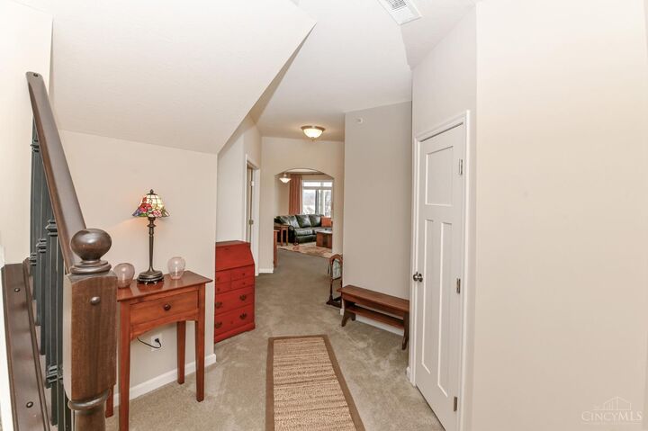 Property Photo: 8041 Oakbridge Way OH 45248