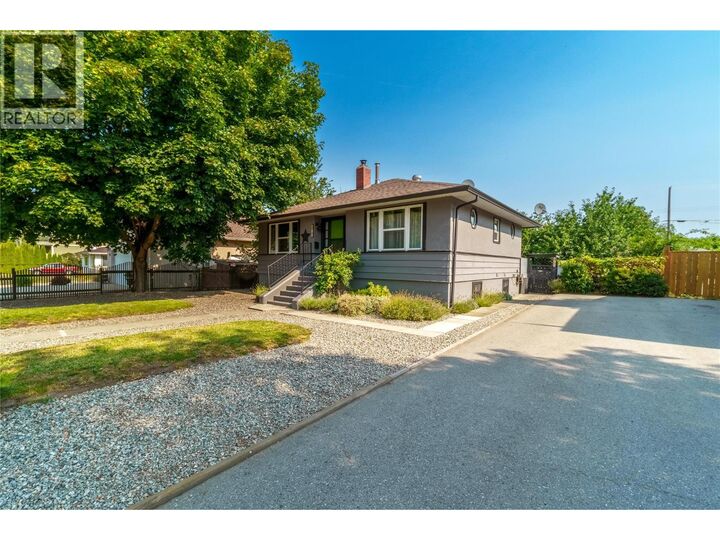Property Photo: 413 Conklin Avenue BC V2A 2T3