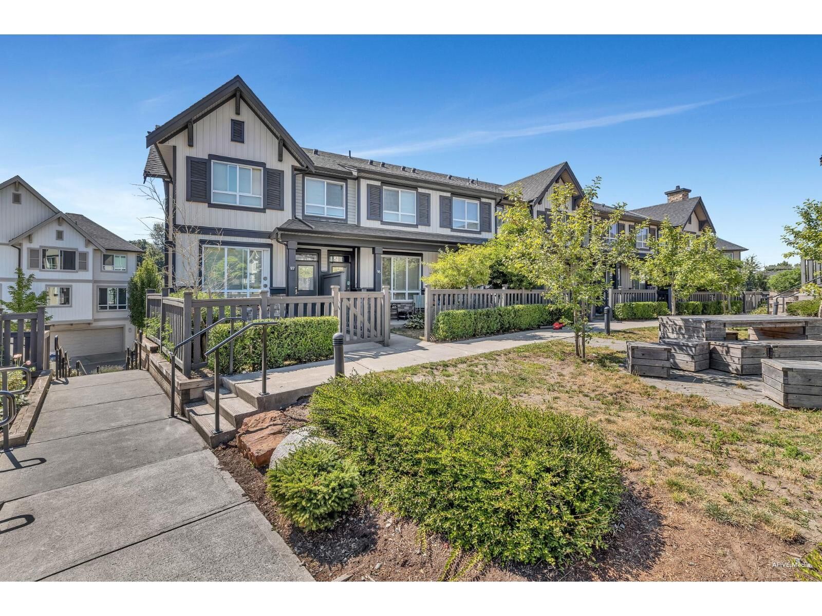 Property Photo:  30930 Westridge Place 94  BC V2T 0H6 