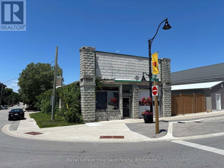 30 Isaac Street — photo 1