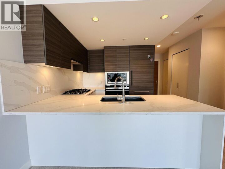 Property Photo:  6833 Buswell Street 607  BC V6Y 0L3 