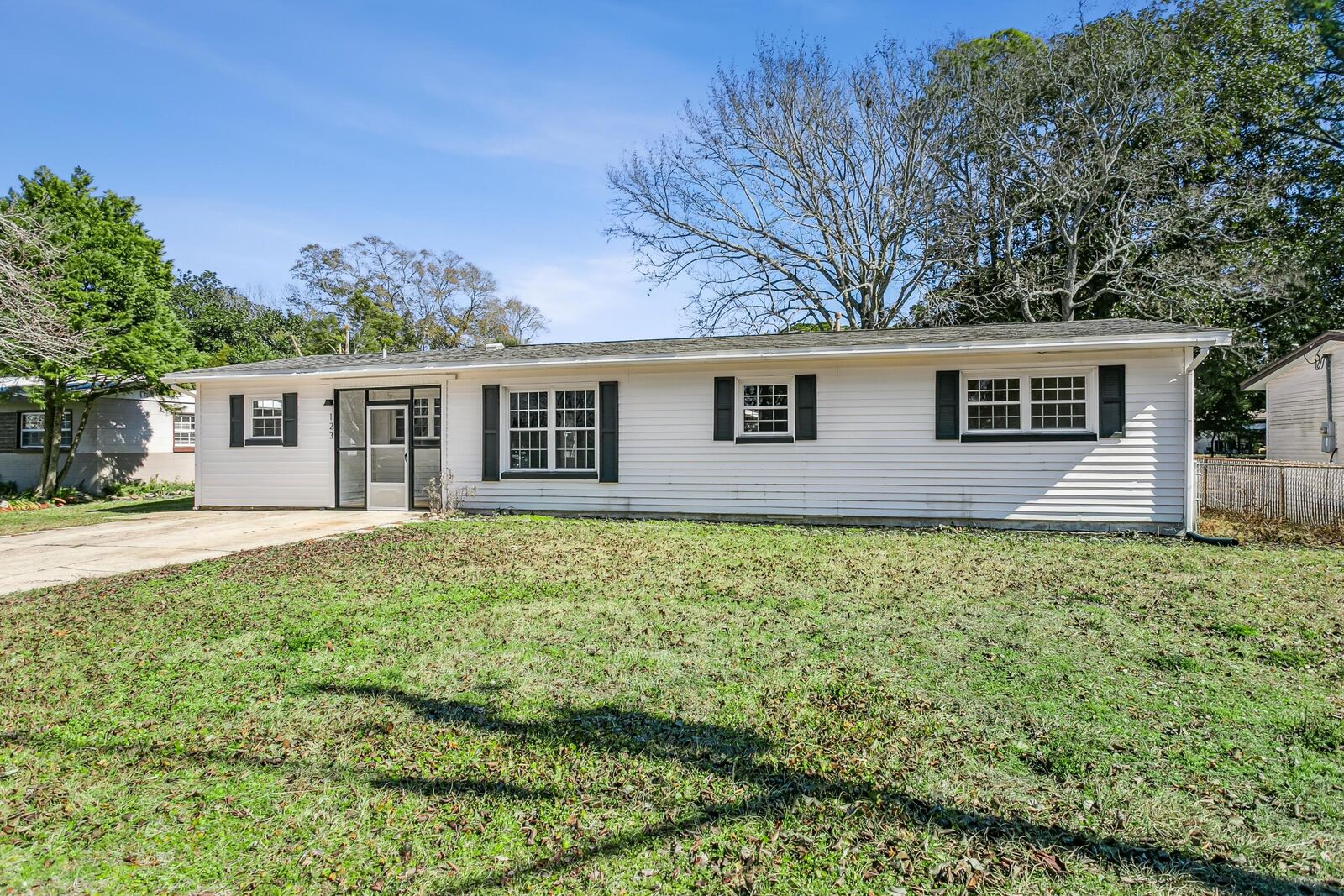 Property Photo:  123 SW Robinwood Drive  FL 32548 
