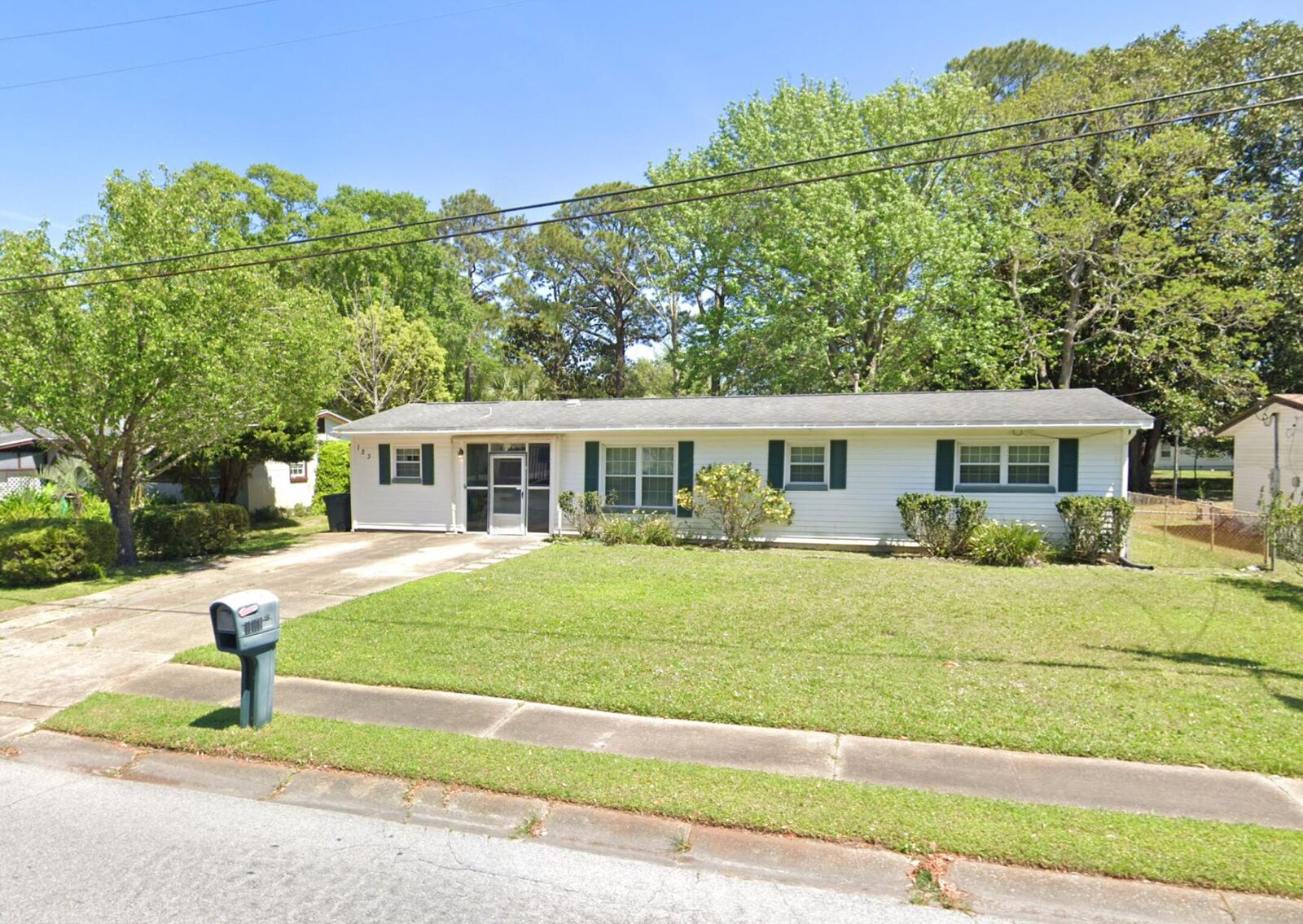 Property Photo: 123 SW Robinwood Drive FL 32548