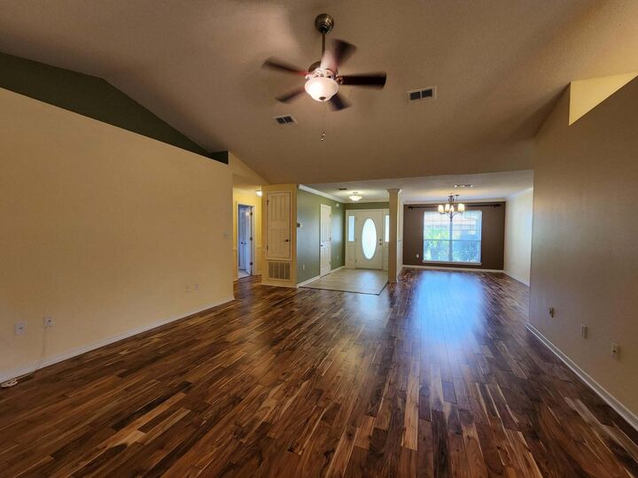 Property Photo:  2359 Heritage Circle  FL 32566 