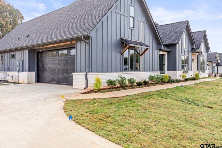 Property Photo:  13996 Cedar Vista  TX 75704 