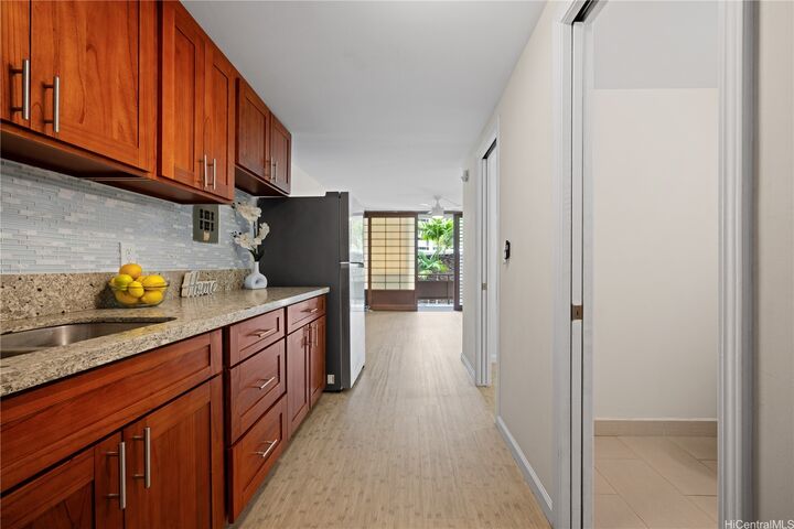 Property Photo: 1700 Makiki Street 211 HI 96822