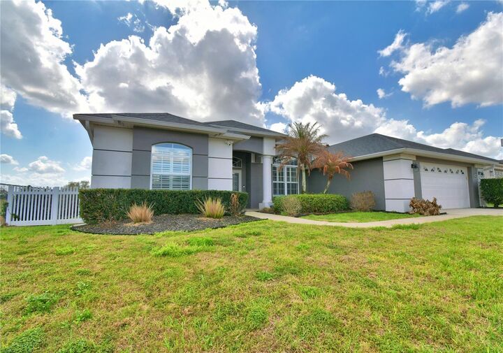 Property Photo:  2618 High Ridge Drive  FL 33812 
