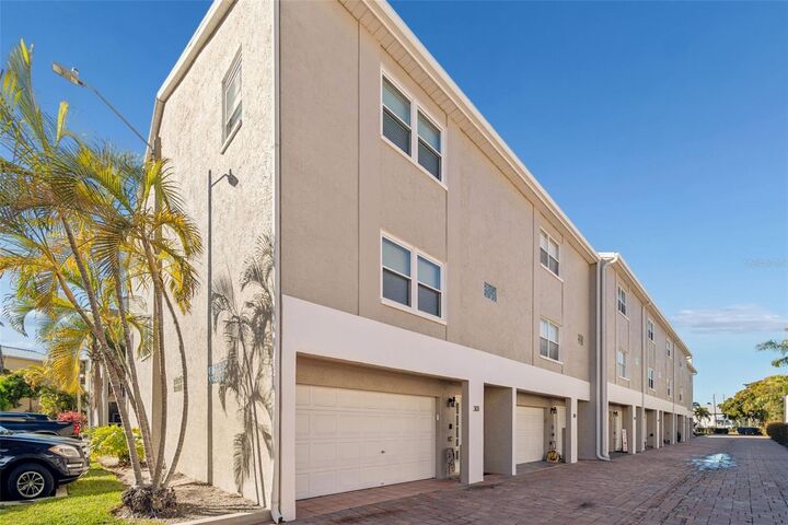 Property Photo:  1117 Pinellas Bayway S 301  FL 33715 