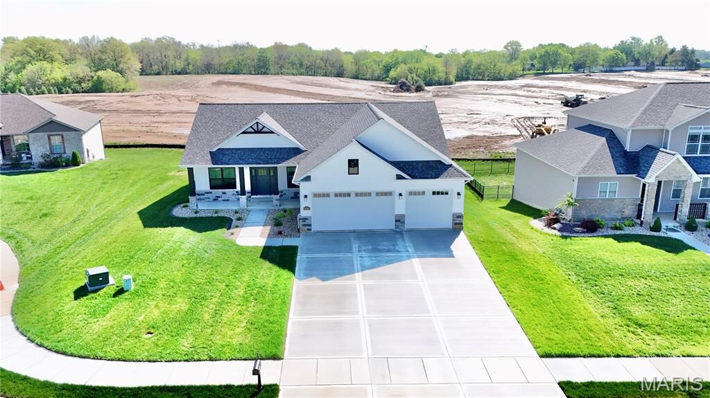 Property Photo: 1438 Montauk Road IL 62294