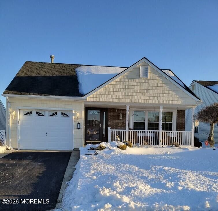 Property Photo:  5 Prince Charles Drive  NJ 08757 