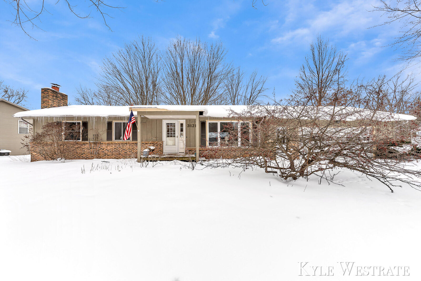 Property Photo:  3121 Memorial Drive  MI 49424 