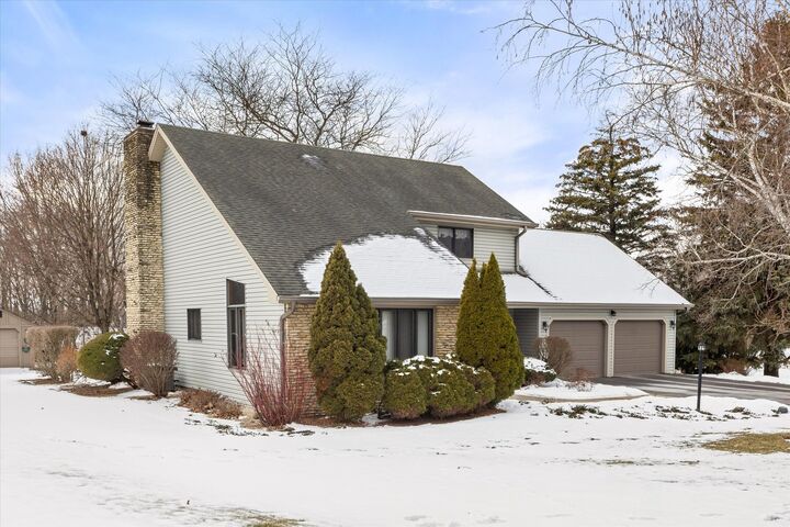 Property Photo: 24840 S Hemphill Drive IL 60421