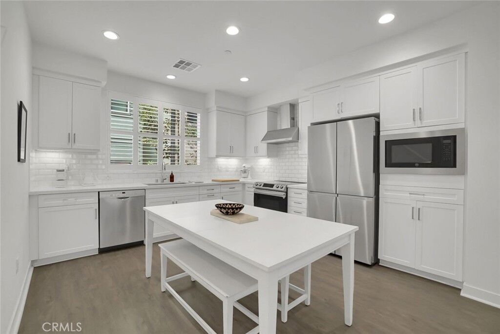 Property Photo:  318 Bridgewater 7  CA 90247 