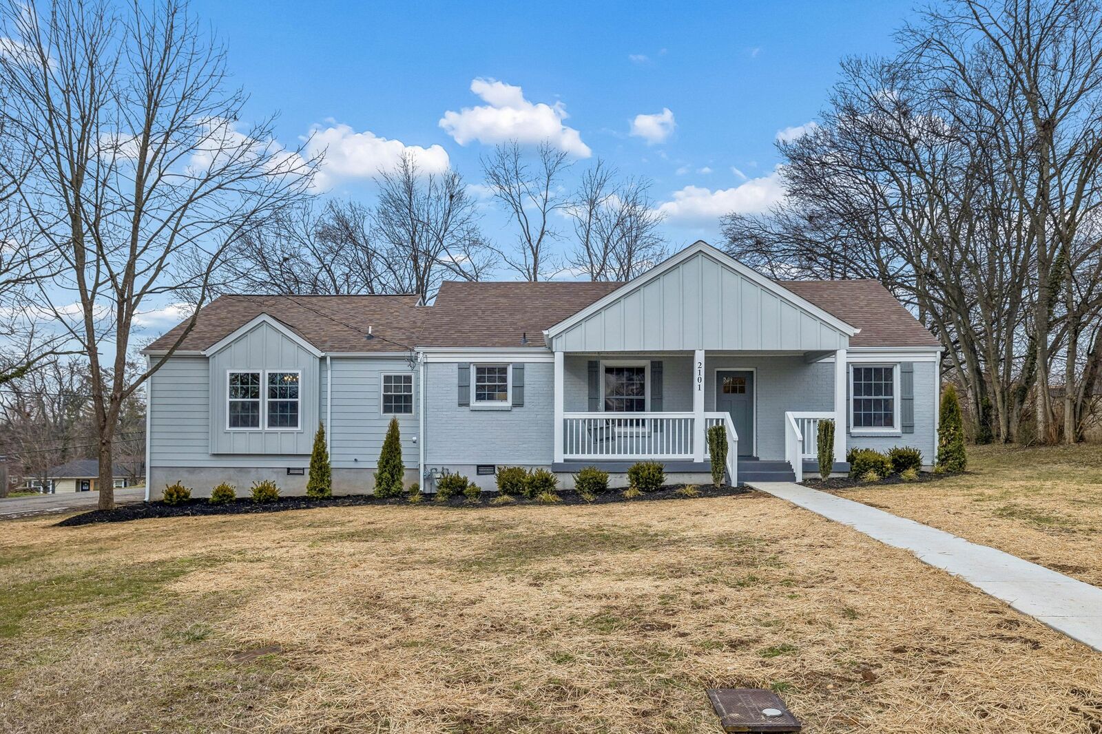 Property Photo:  2101 Avalon Dr  TN 37216 