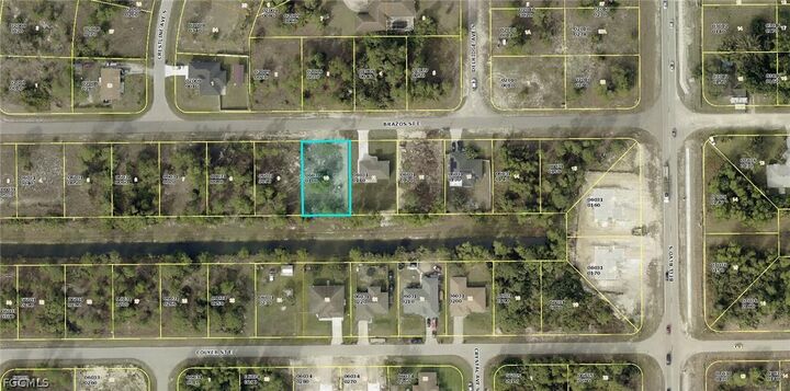 Property Photo: 746 Brazos Street E FL 33974