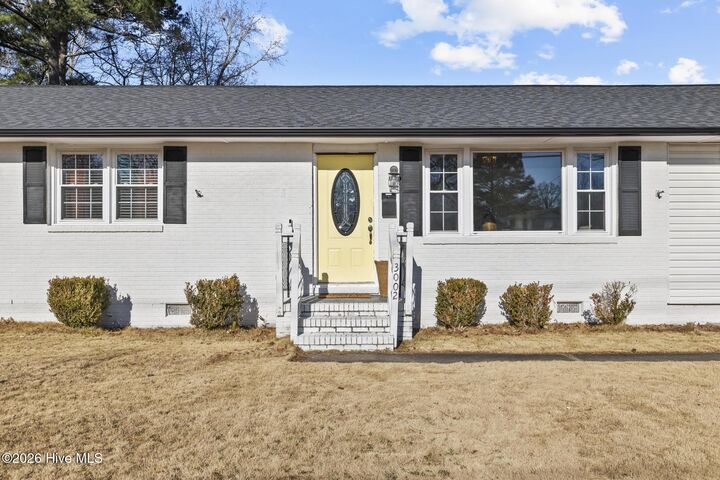 Property Photo:  3002 Northwoods Drive  NC 28540 