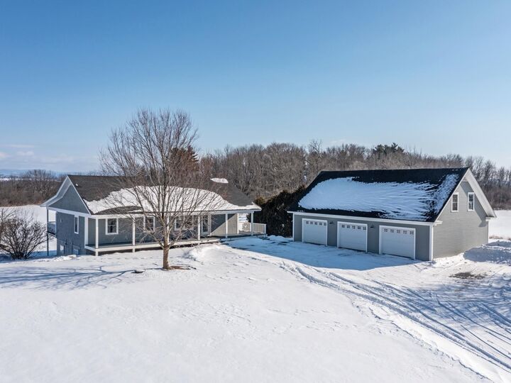 Property Photo: 5783 Goodrich Corner Road VT 05492