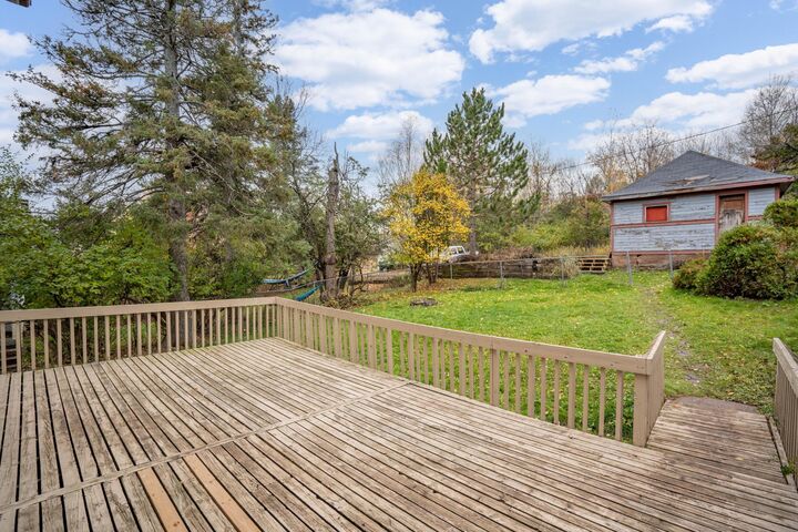 Property Photo:  625 Woodland Avenue  MN 55812 