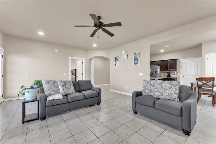 Property Photo:  811 Southern Trace Drive  AR 72758 