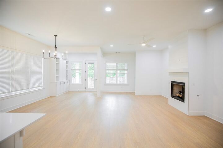 Property Photo:  3704 SW Sunbeam Avenue  AR 72713 