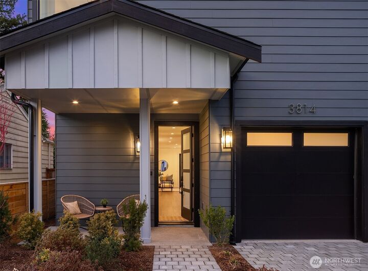 Property Photo:  3814 NE 89th Street  WA 98115 